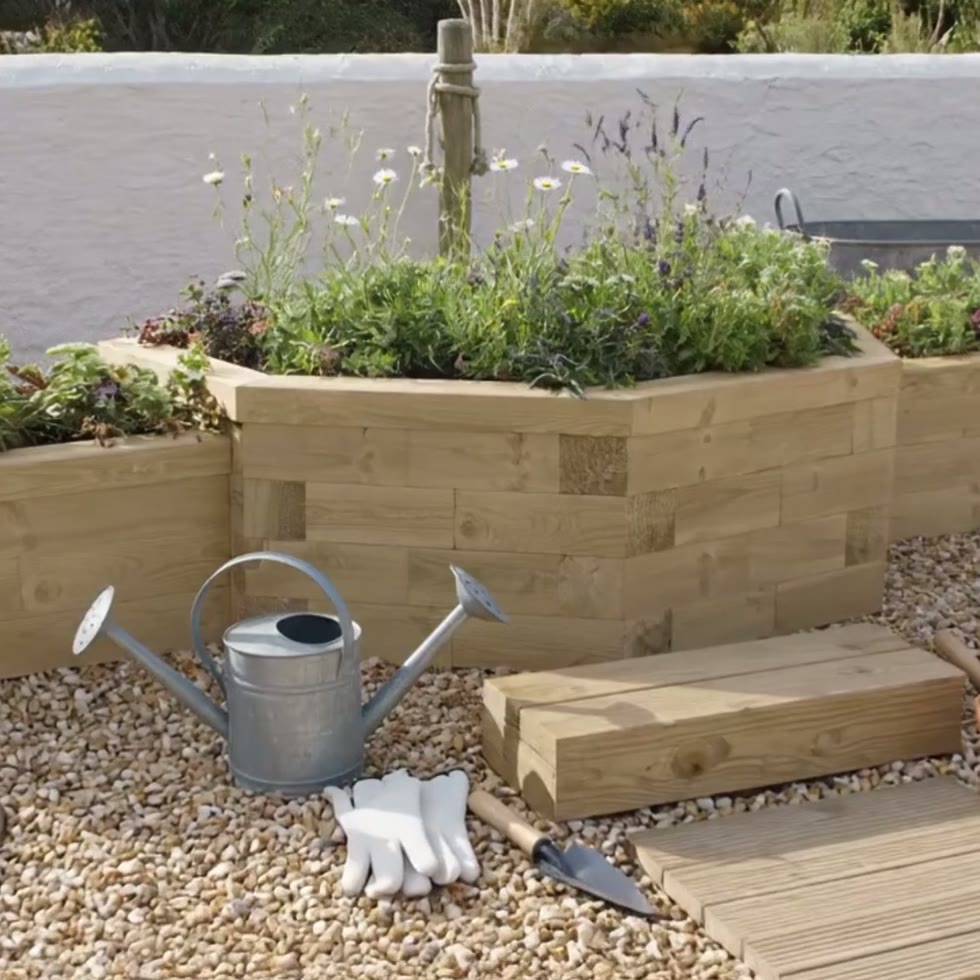 Jardinières bois hexagonales - Trois pièces multiniveaux  / 302,4 x 94,9 x 45 cm
