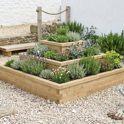 Jardinière prisme / 2,25 x 2,25 x 0,95 m