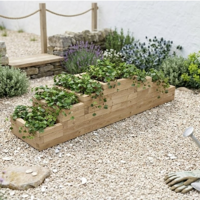 Jardinière en escalier pour fraisiers / 3 x 0,75 m x 0,65 m