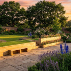 Mur de soutènement - Grand avec assise et plantation / Conception client