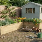 Grande Jardinière d'Angle en forme de L / 4.125 x 2.625 x 0.825 x 0.825 x 0.65m