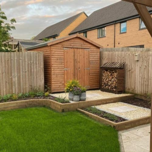 Le mur de soutènement bas de Ruth et James